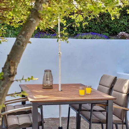 Tameka - 10m To The Fjord By Interhome