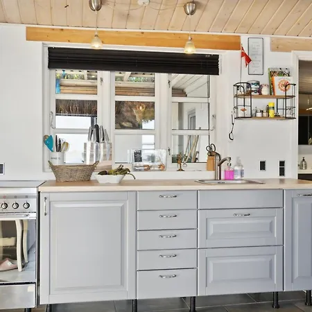 Tameka - 10m To The Fjord By Interhome *