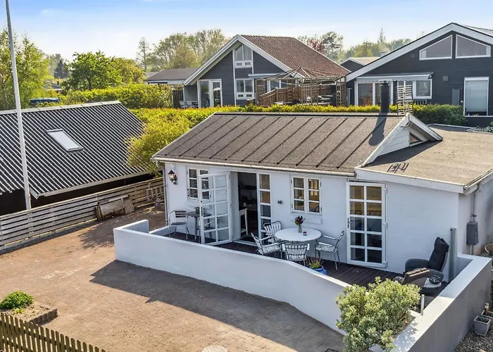 Tameka - 10m To The Fjord By Interhome *