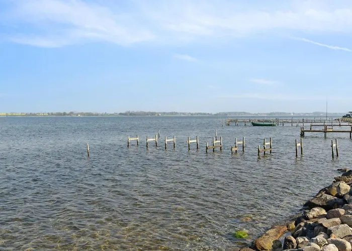 Tameka - 10m To The Fjord By Interhome